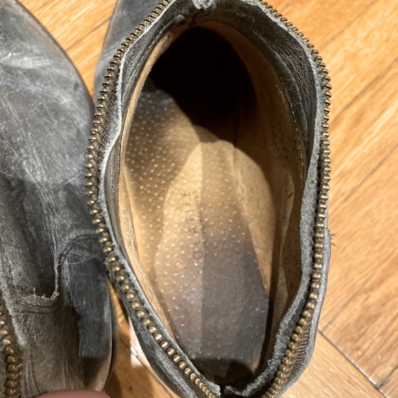 Very Volatile Distressed Western Bootie with Zipper Ankle - Picture 9 of 11